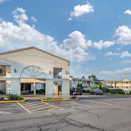 Quality Inn & Suites Vestal Binghamton Near University Екстер'єр фото