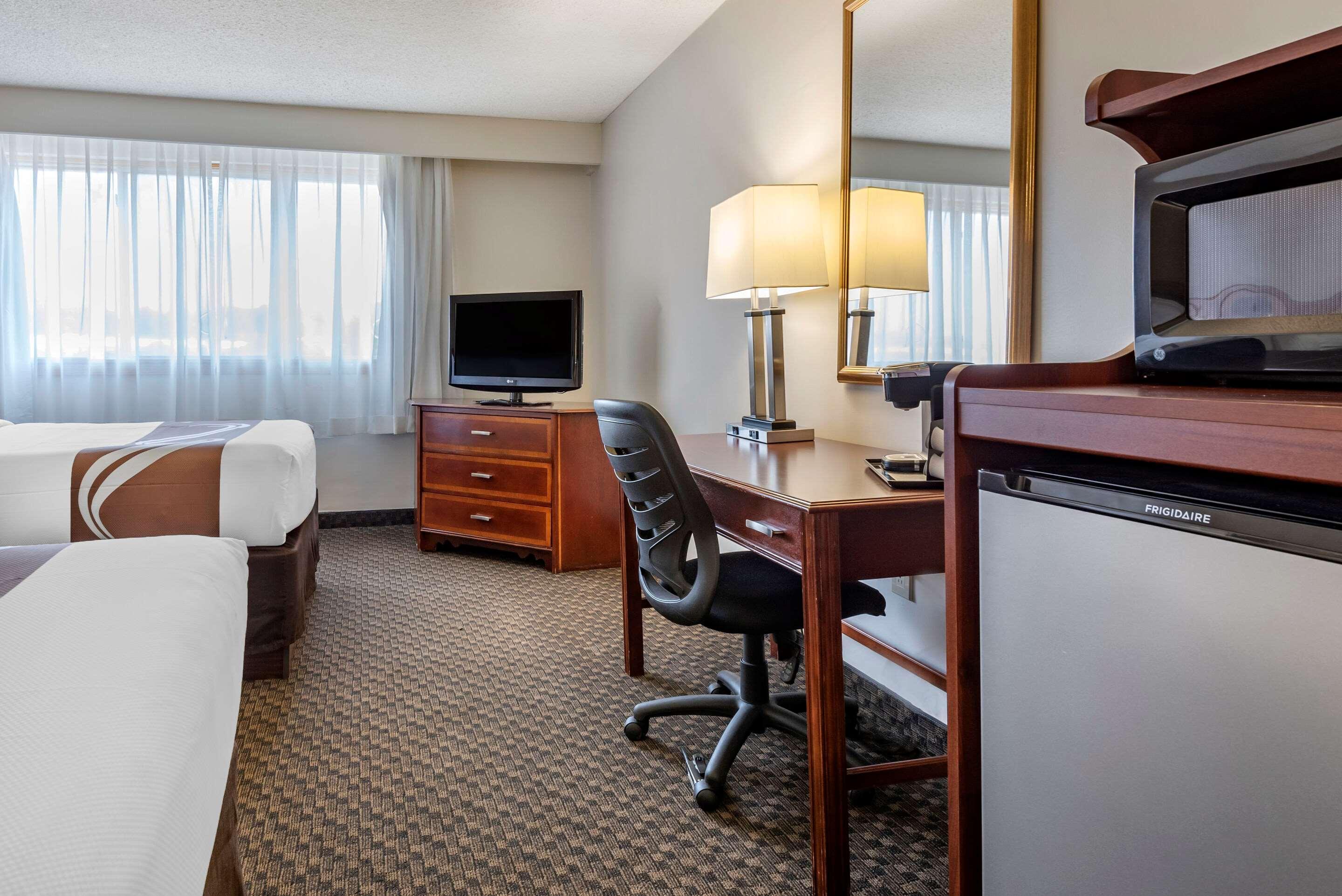 Quality Inn & Suites Vestal Binghamton Near University Екстер'єр фото