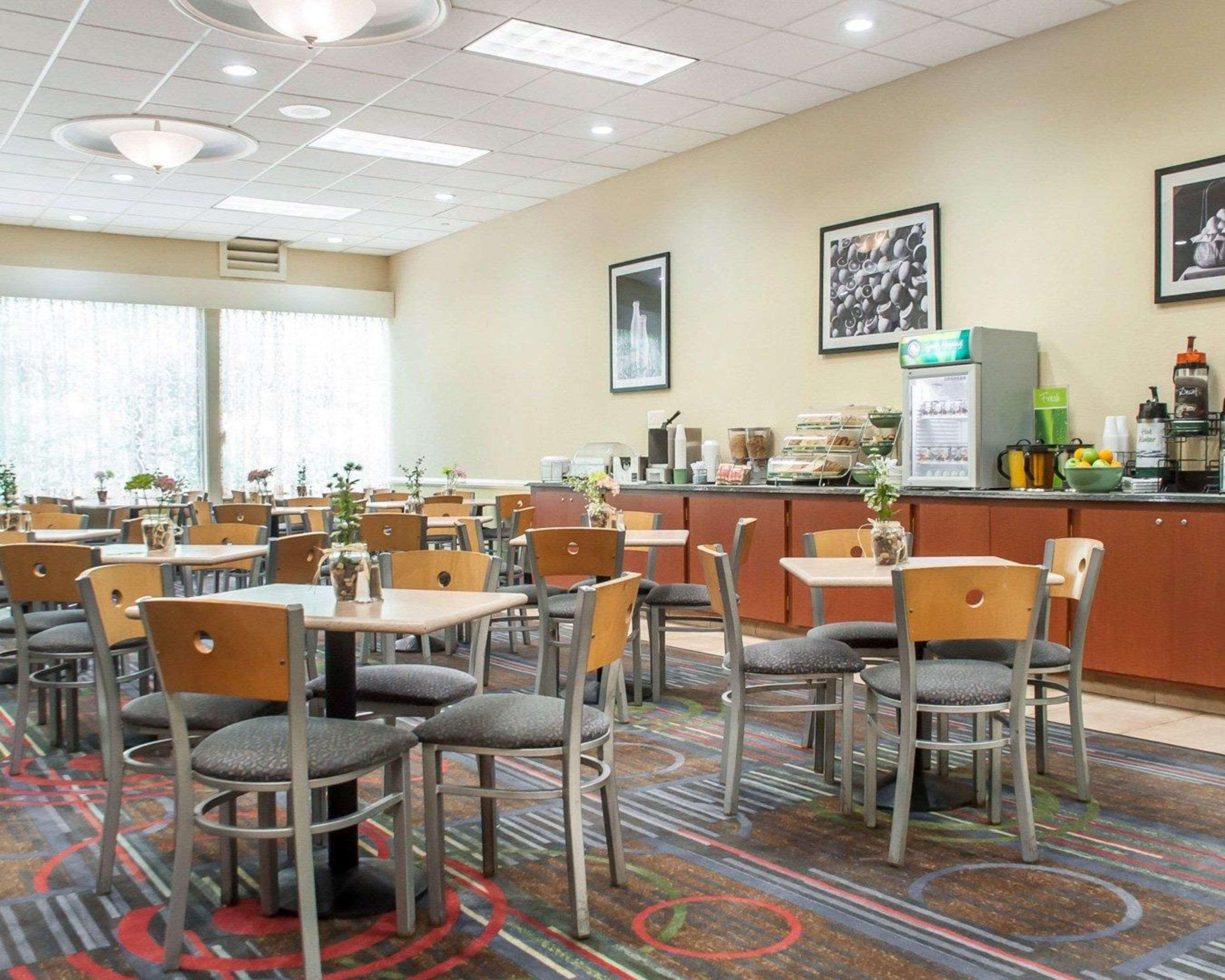 Quality Inn & Suites Vestal Binghamton Near University Екстер'єр фото