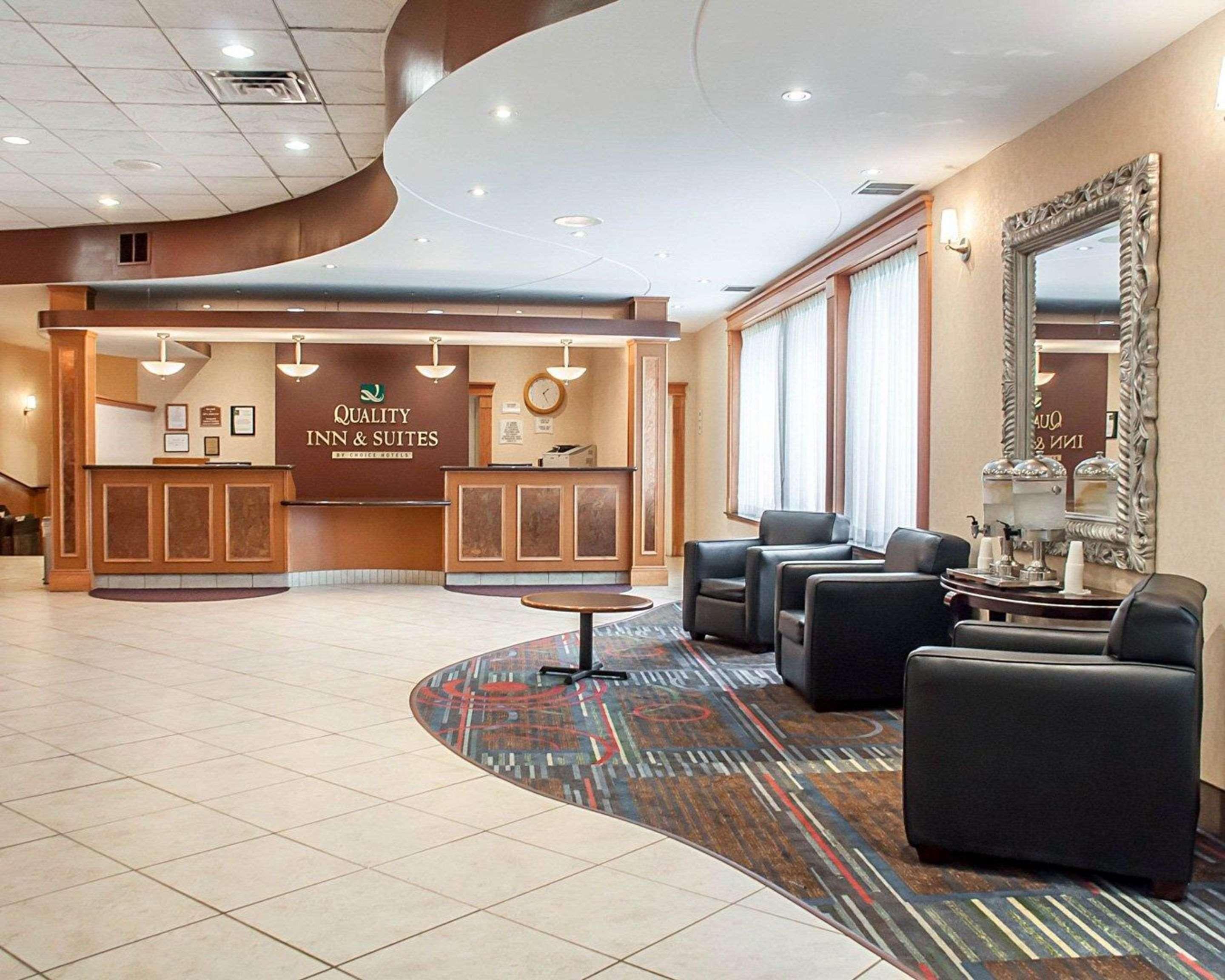 Quality Inn & Suites Vestal Binghamton Near University Екстер'єр фото