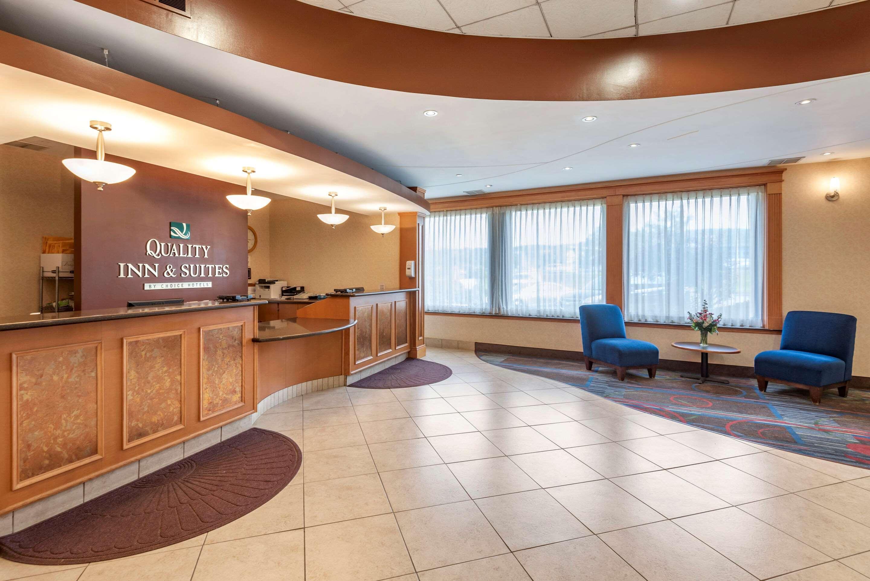 Quality Inn & Suites Vestal Binghamton Near University Екстер'єр фото